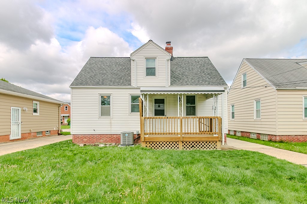 1557 Woodhurst Avenue Mayfield Heights OH 44124