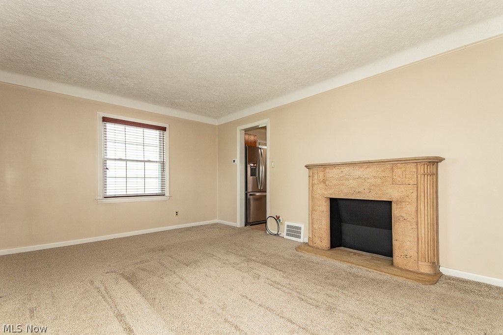 1557 Woodhurst Avenue Mayfield Heights OH 44124