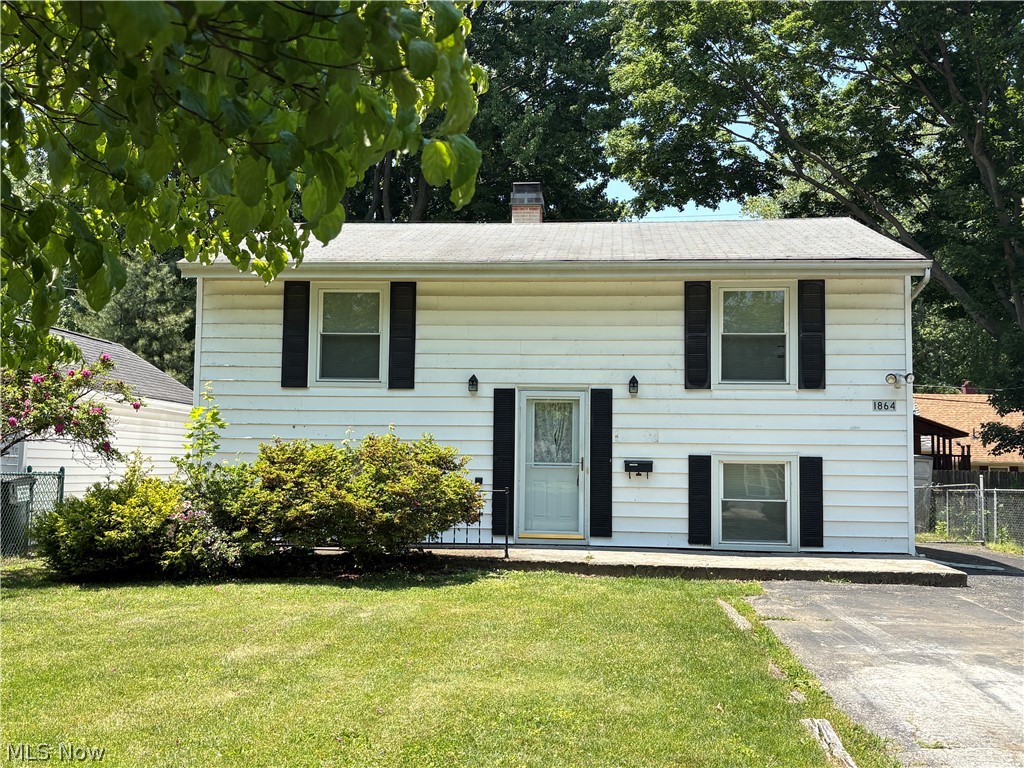 1864 Clyde Road Madison OH 44057