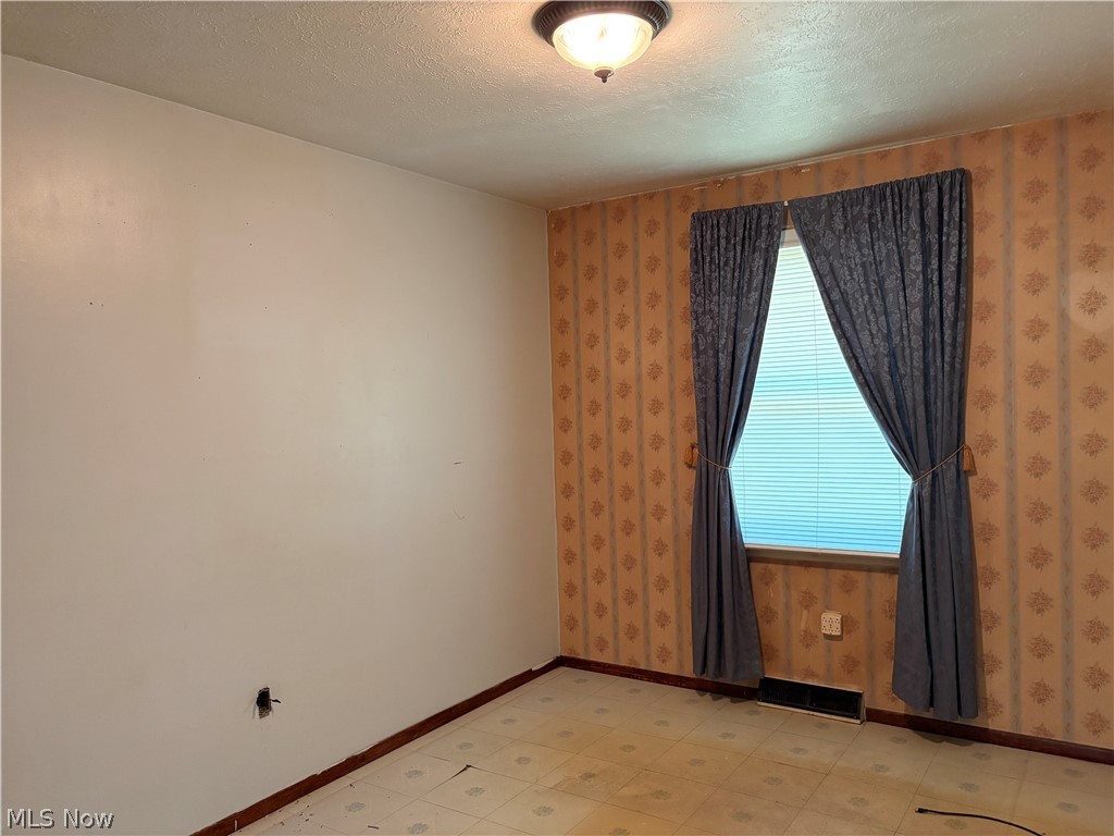 1864 Clyde Road Madison OH 44057