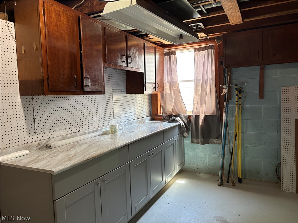 1864 Clyde Road Madison OH 44057