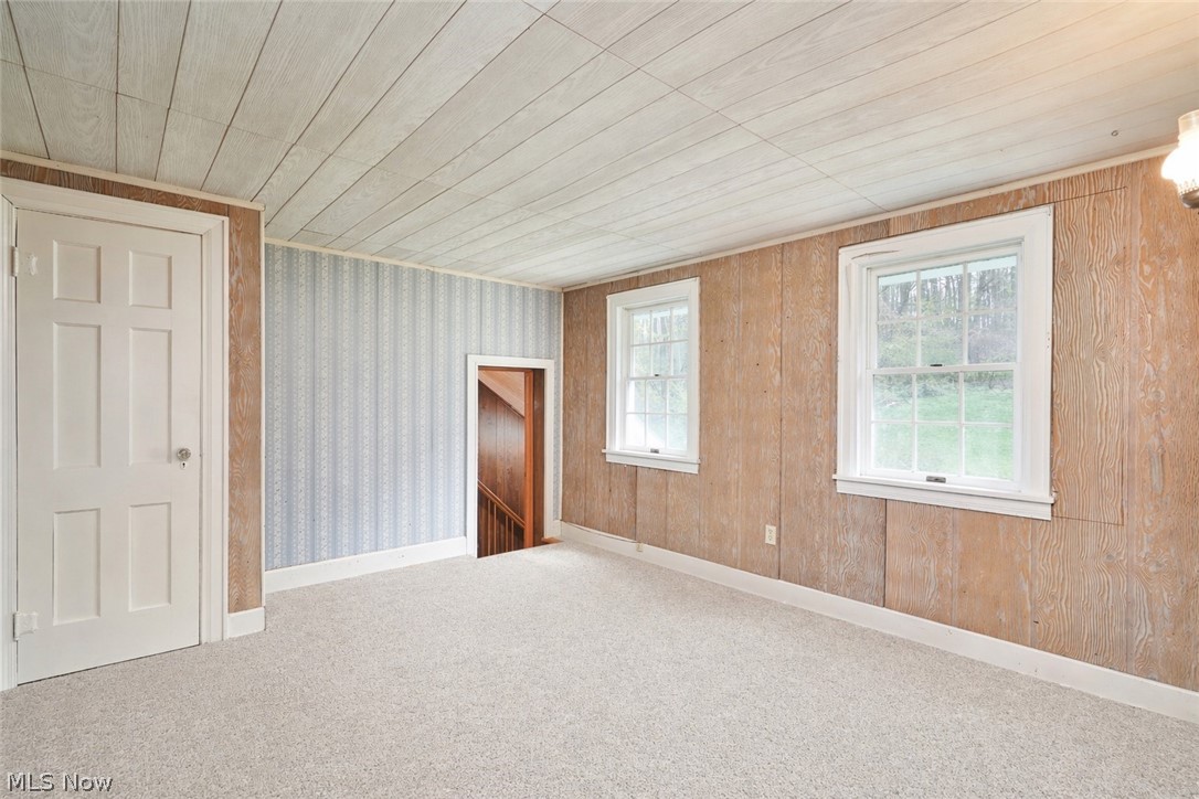 535 Crystal Lake Road Akron OH 44333