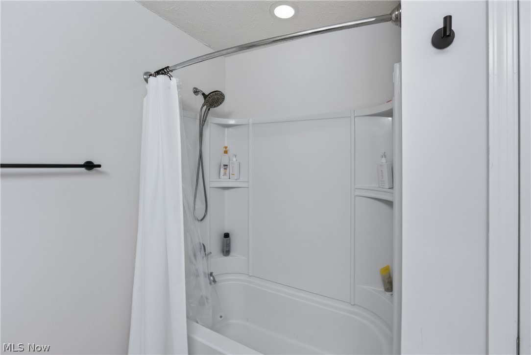 872 Hilliary Lane Aurora OH 44202