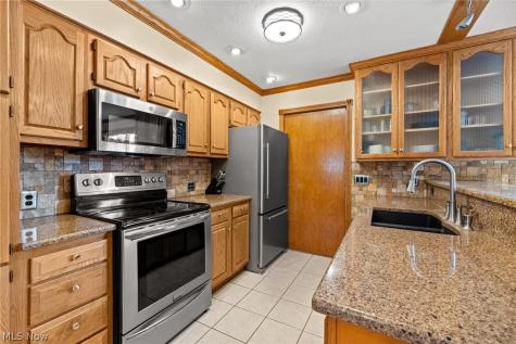 5766 Drenta Circle SW Navarre OH 44662