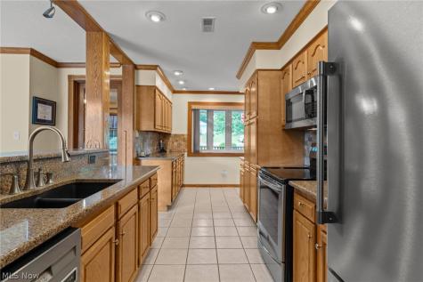 5766 Drenta Circle SW Navarre OH 44662