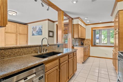 5766 Drenta Circle SW Navarre OH 44662