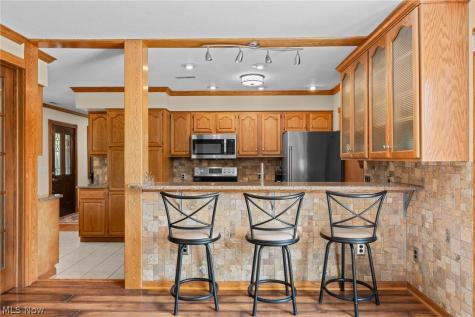 5766 Drenta Circle SW Navarre OH 44662