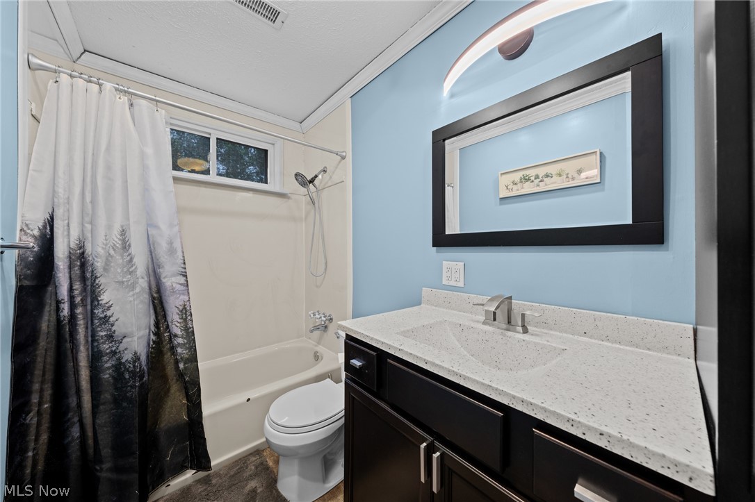 5766 Drenta Circle SW Navarre OH 44662