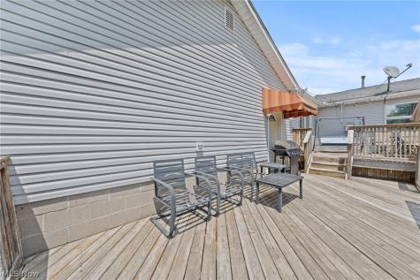 5766 Drenta Circle SW Navarre OH 44662