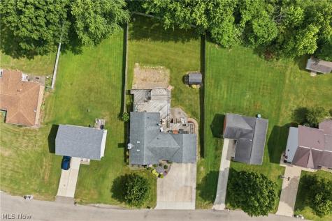 5766 Drenta Circle SW Navarre OH 44662