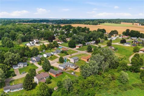 5766 Drenta Circle SW Navarre OH 44662