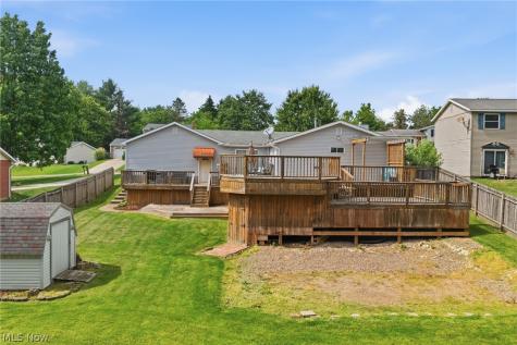 5766 Drenta Circle SW Navarre OH 44662