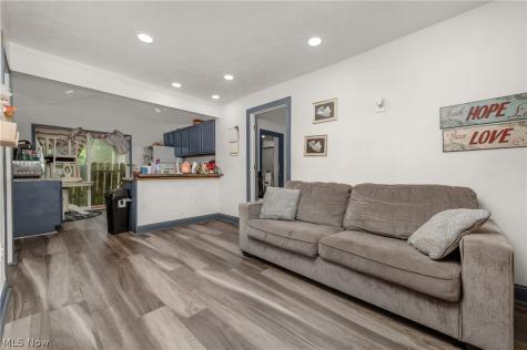 1312 W 14th Street Lorain OH 44052