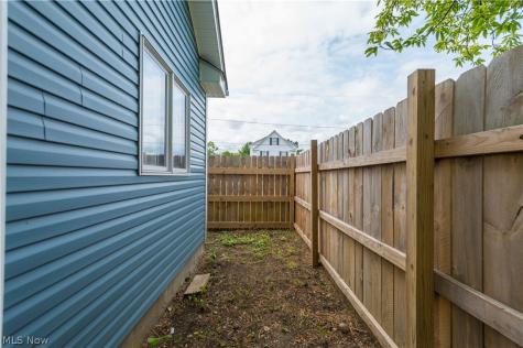 1312 W 14th Street Lorain OH 44052