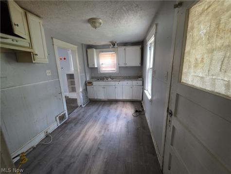 4289 E 136th Street Cleveland OH 44105