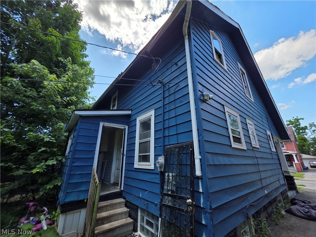 4289 E 136th Street Cleveland OH 44105