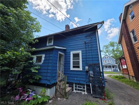 4289 E 136th Street Cleveland OH 44105
