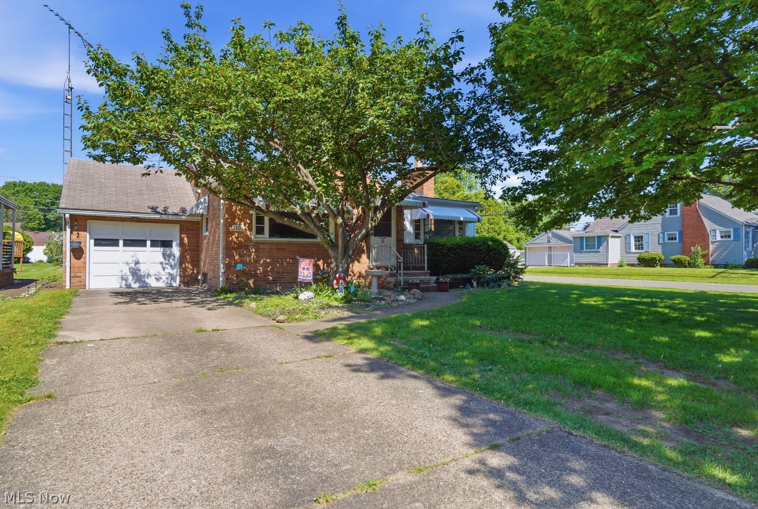 1303 Manor Avenue SW Canton OH 44710