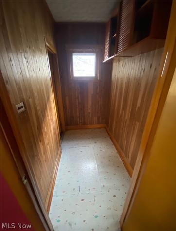 6618 Collier Avenue Cleveland OH 44105