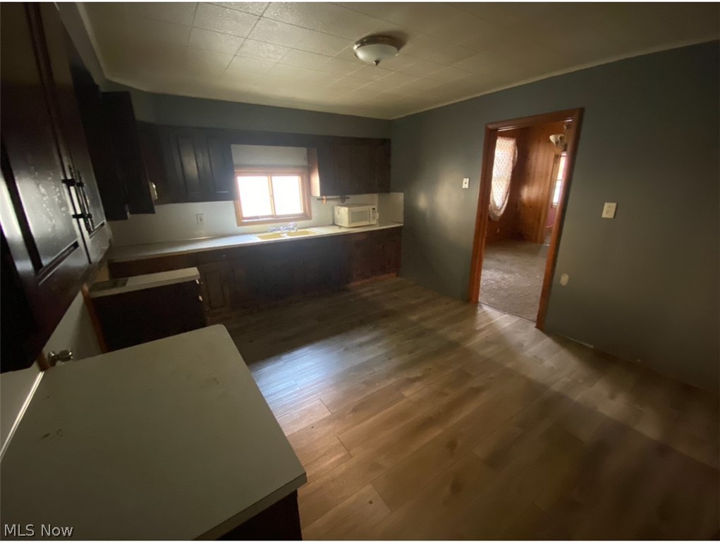 6618 Collier Avenue Cleveland OH 44105
