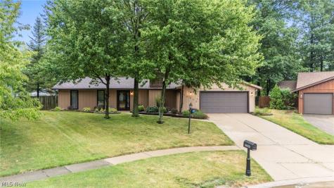 16670 Aspen Circle Strongsville OH 44136