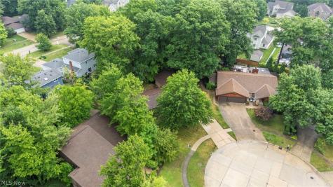16670 Aspen Circle Strongsville OH 44136