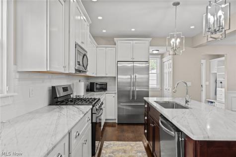 1373 Lakeland Avenue Lakewood OH 44107
