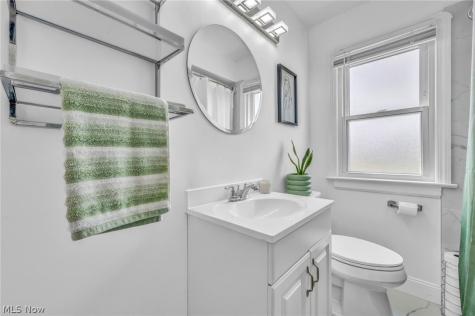 4496 W 146th Street Cleveland OH 44135