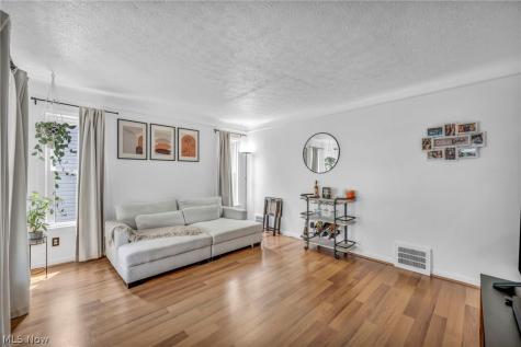 4496 W 146th Street Cleveland OH 44135