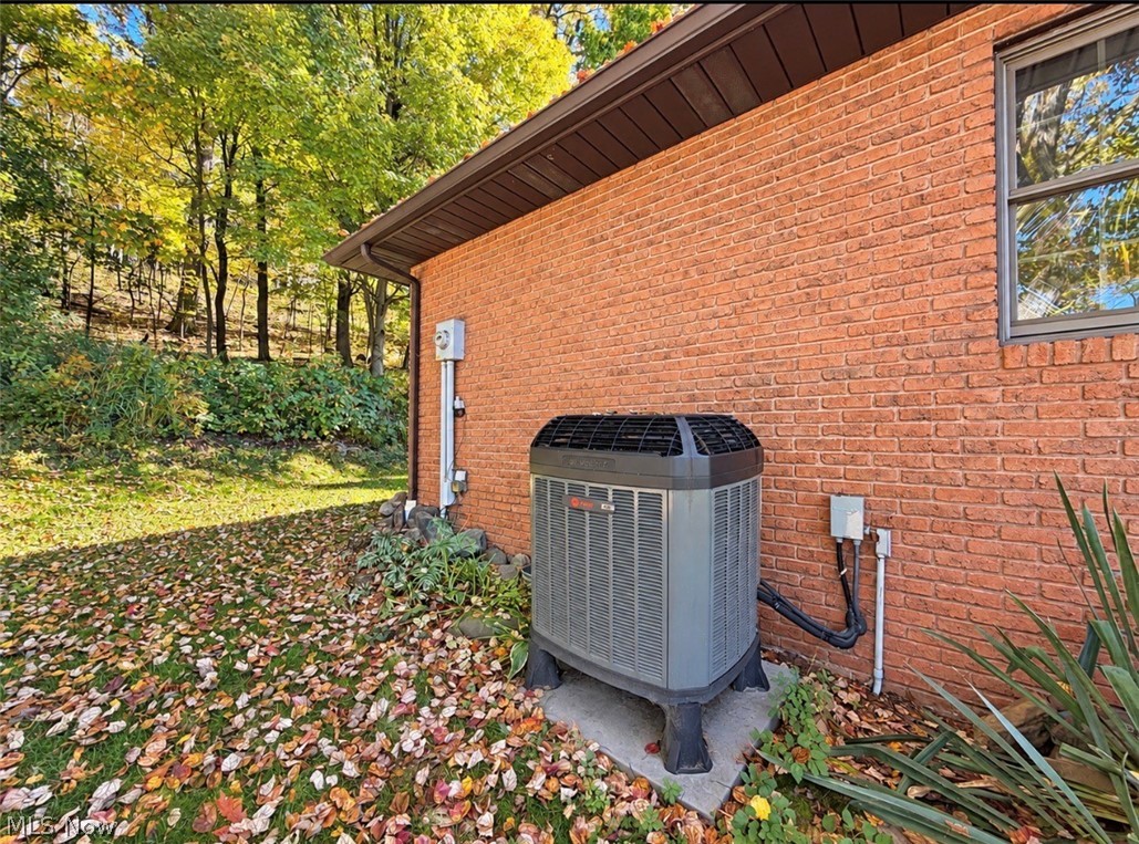172 Jessica Drive Dover OH 44622
