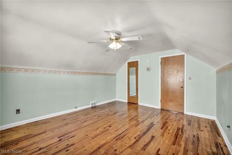 6803 Ridgewood Avenue Parma OH 44129