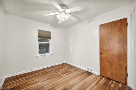 6803 Ridgewood Avenue Parma OH 44129
