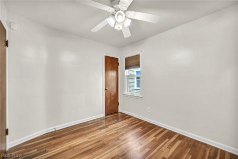 6803 Ridgewood Avenue Parma OH 44129