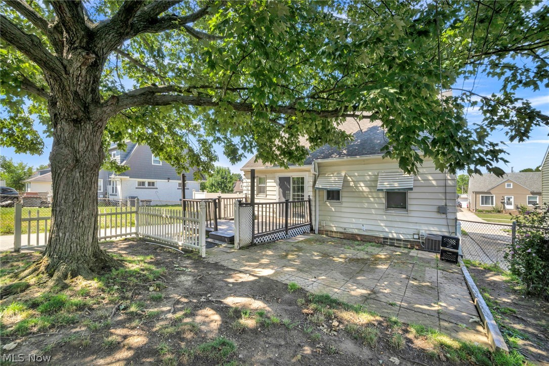 6803 Ridgewood Avenue Parma OH 44129