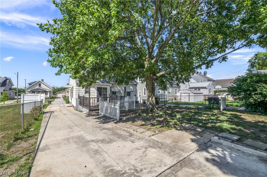 6803 Ridgewood Avenue Parma OH 44129