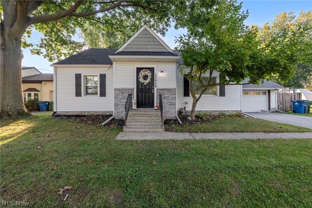 35958 Hiawatha Boulevard Eastlake OH 44095