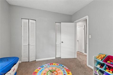 35958 Hiawatha Boulevard Eastlake OH 44095