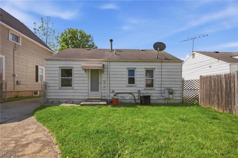 12808 Longmead Avenue Cleveland OH 44135