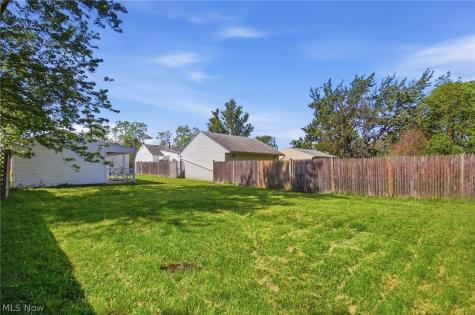 12808 Longmead Avenue Cleveland OH 44135