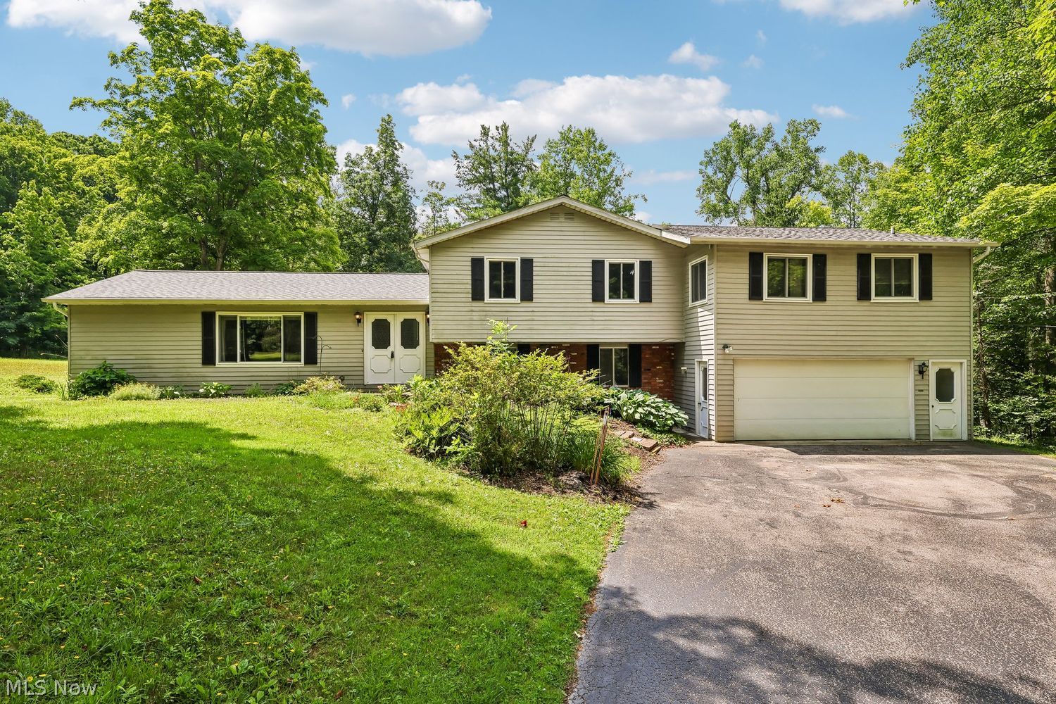 8355 Cedar Road Chesterland OH 44026