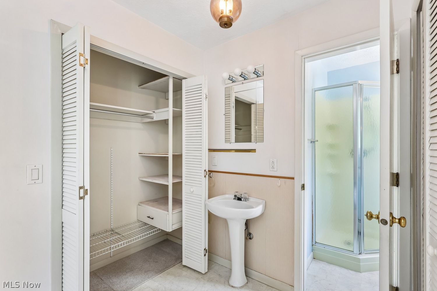 8355 Cedar Road Chesterland OH 44026