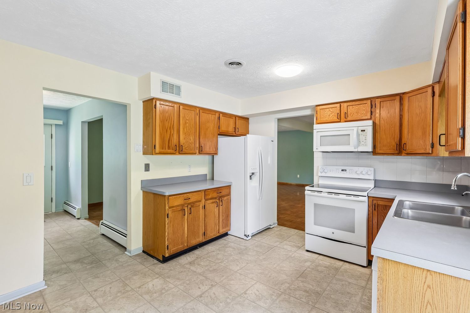 8355 Cedar Road Chesterland OH 44026
