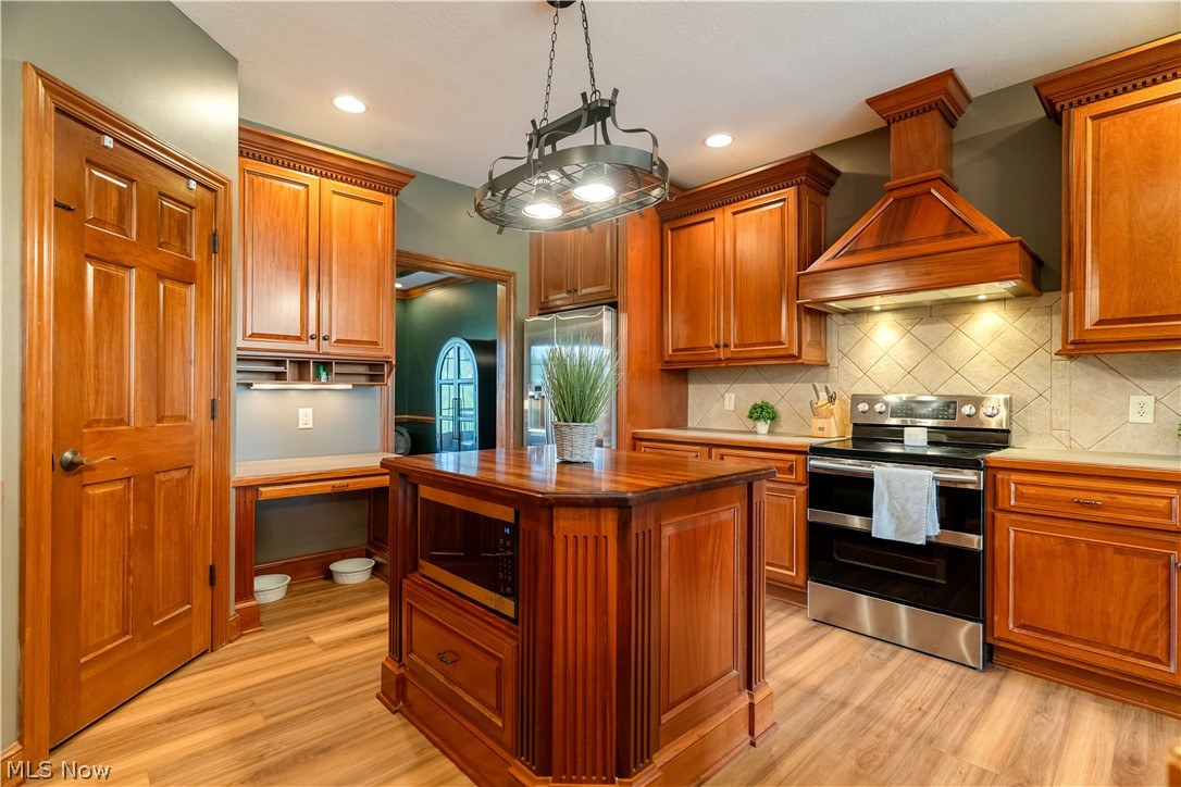 9955 Preston Avenue Louisville OH 44641