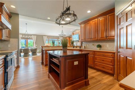 9955 Preston Avenue Louisville OH 44641