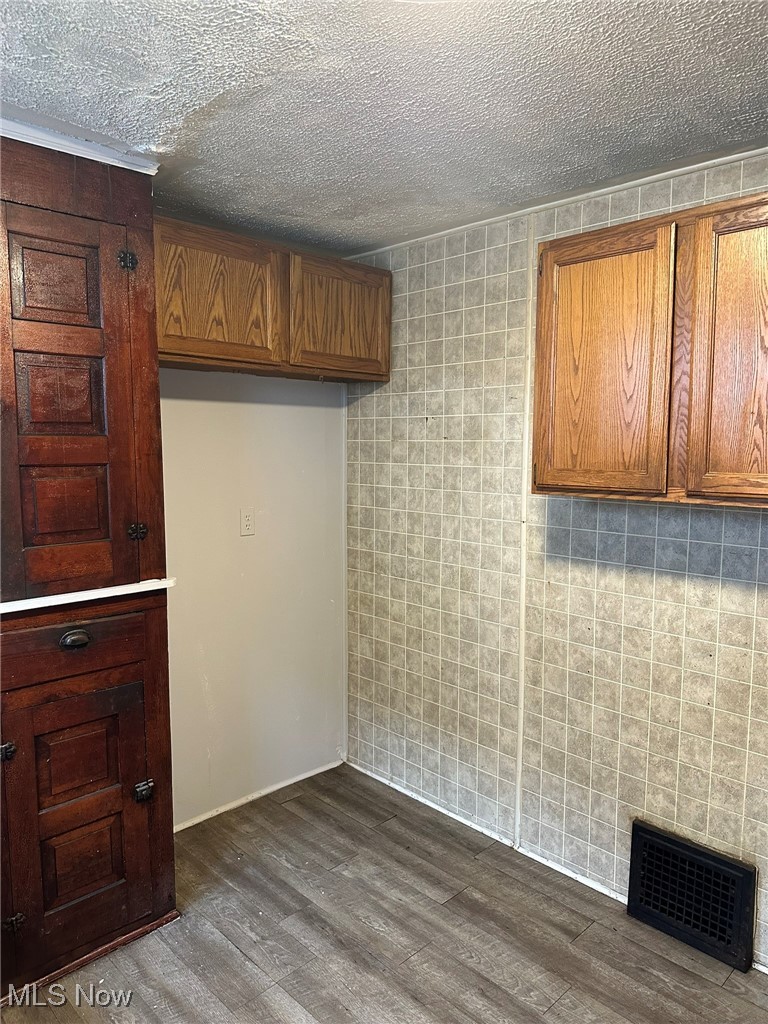 864 Forrest Drive Akron OH 44306