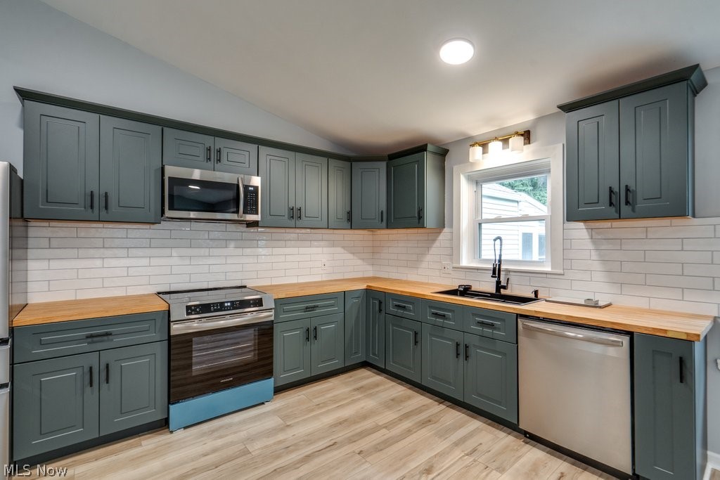 727 Franklin Road NE Massillon OH 44646