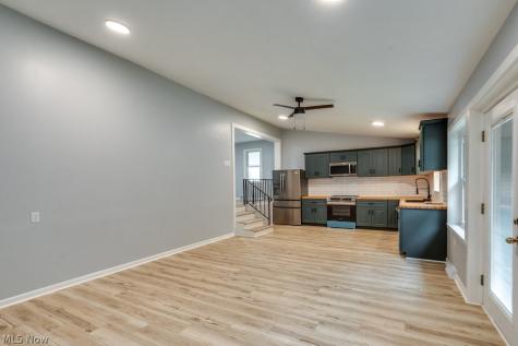 727 Franklin Road NE Massillon OH 44646