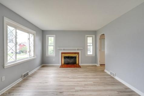 727 Franklin Road NE Massillon OH 44646