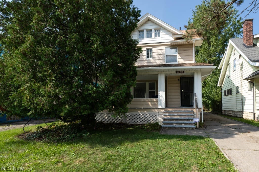 12909 Beachwood Avenue Garfield Heights OH 44105