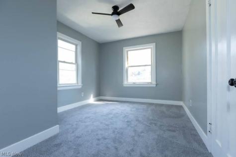 12909 Beachwood Avenue Garfield Heights OH 44105